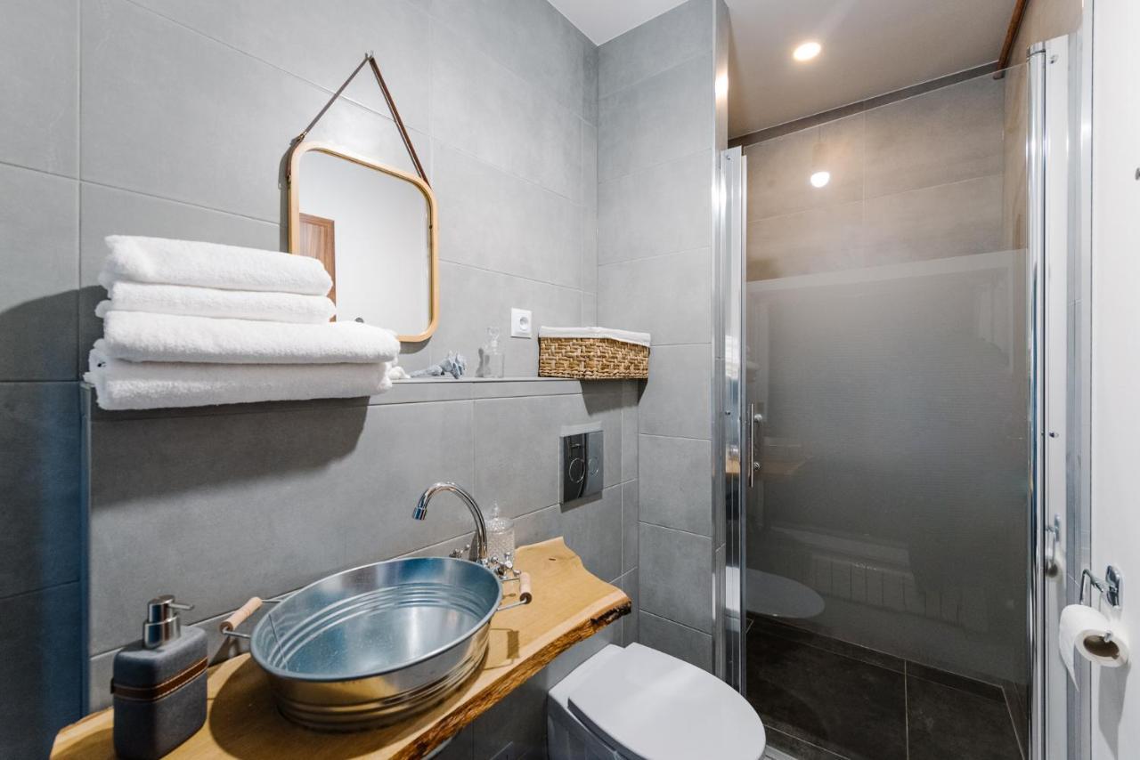 Petra Inn Apartments In Historical Palace Μπρατισλάβα Εξωτερικό φωτογραφία