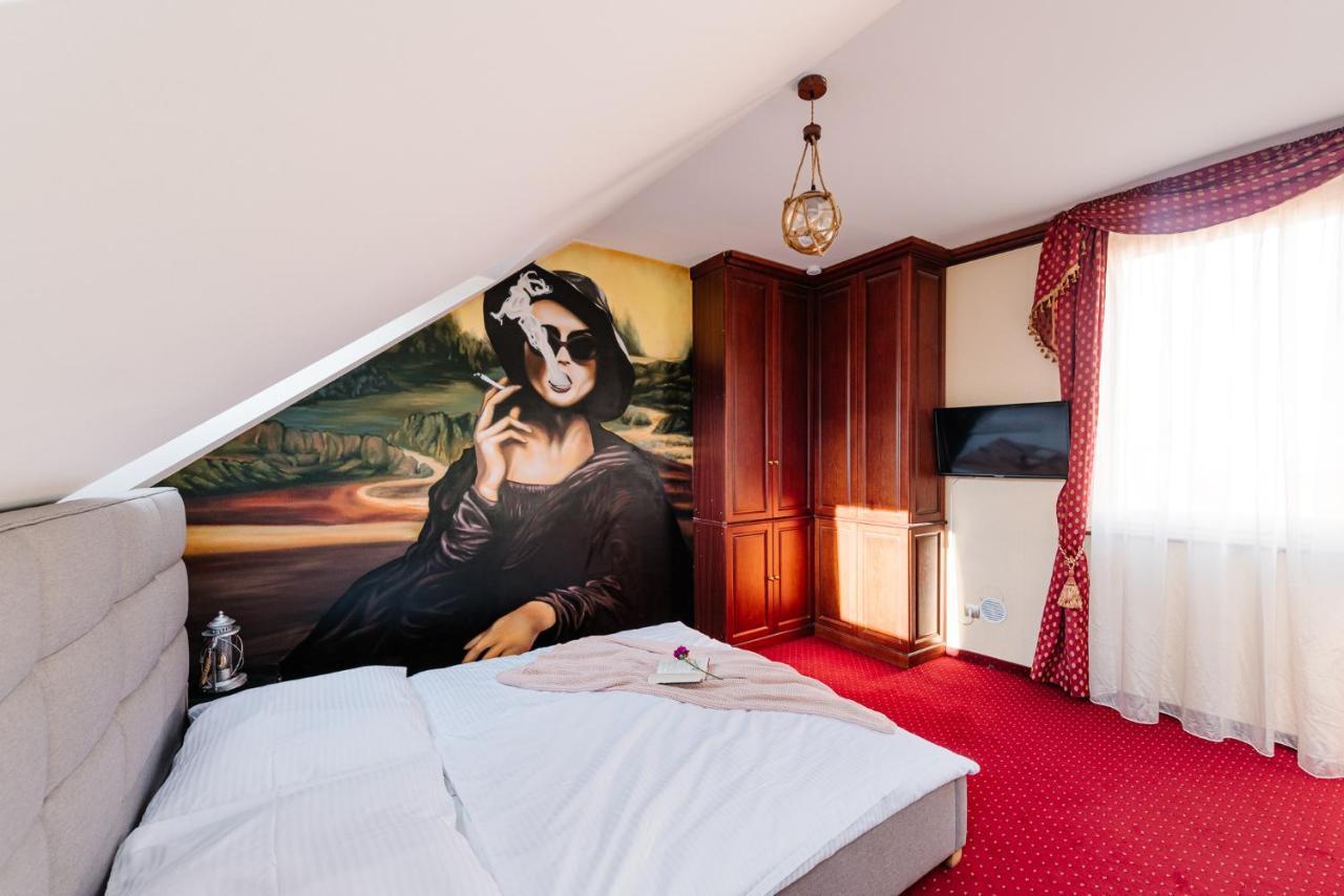 Petra Inn Apartments In Historical Palace Μπρατισλάβα Εξωτερικό φωτογραφία